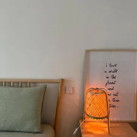 In Cozy Shared In The Center Of Guest house *