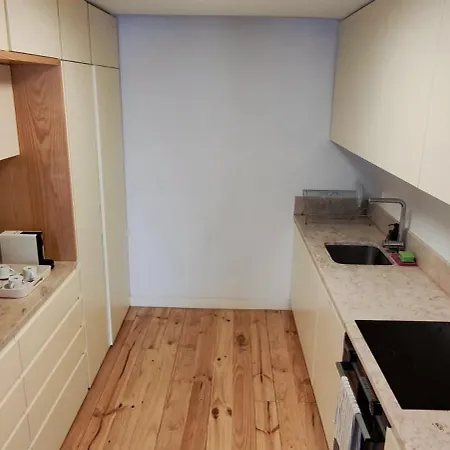 Guest house In Cozy Shared In The Center Of *